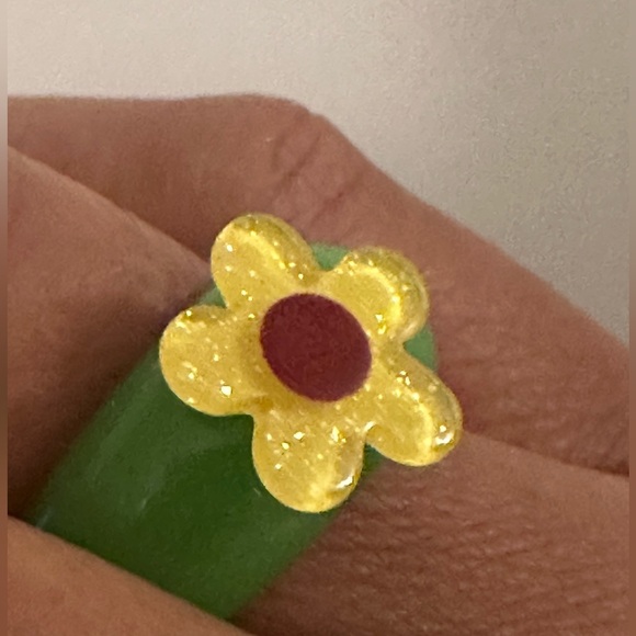 🌼 Flower Ring - Picture 6 of 6